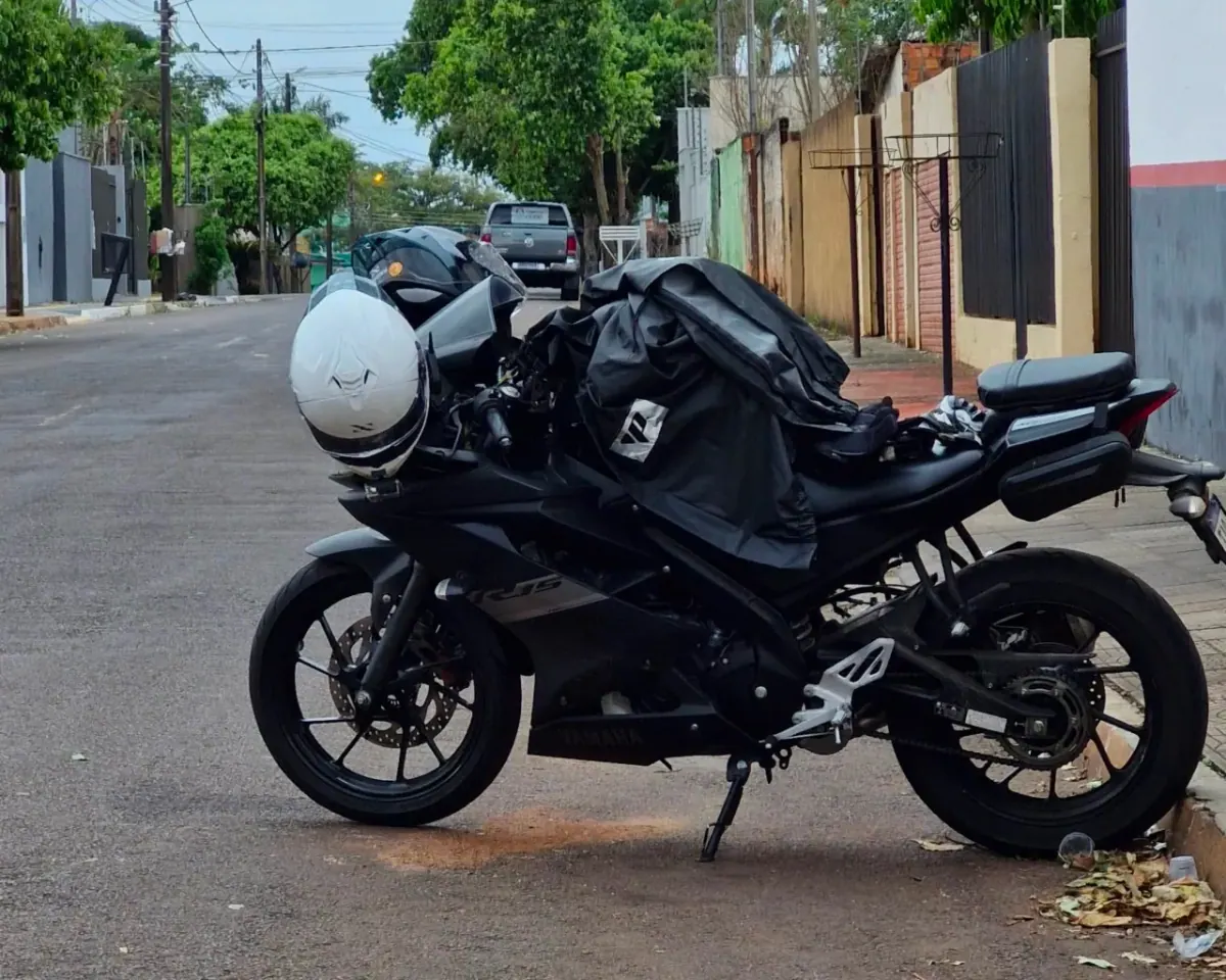 Chuva em viagem de moto: 7 cuidados antes de sair