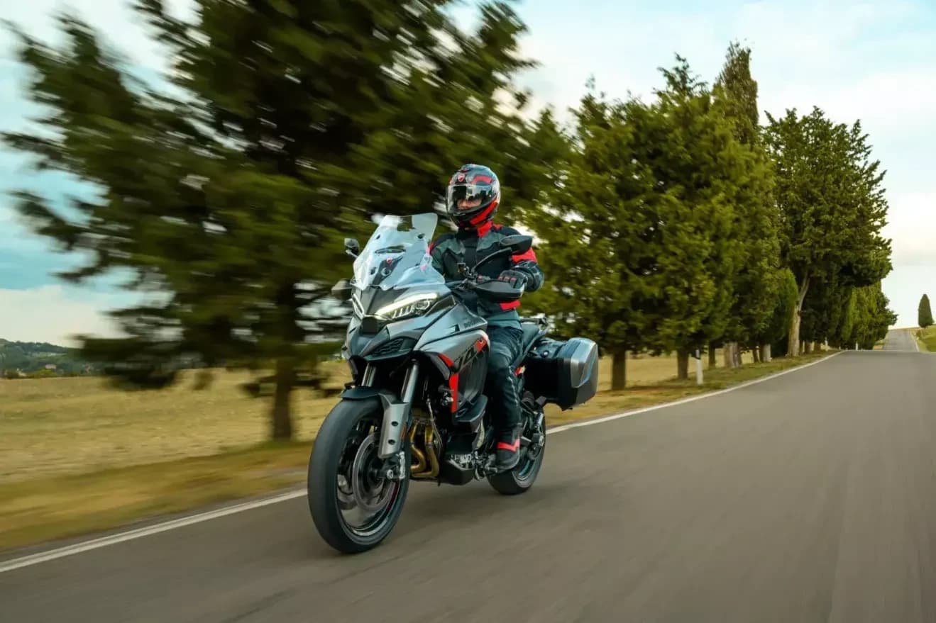 Ducati Multistrada V4 S Grand Tour: A Máquina Definitiva para o Asfalto