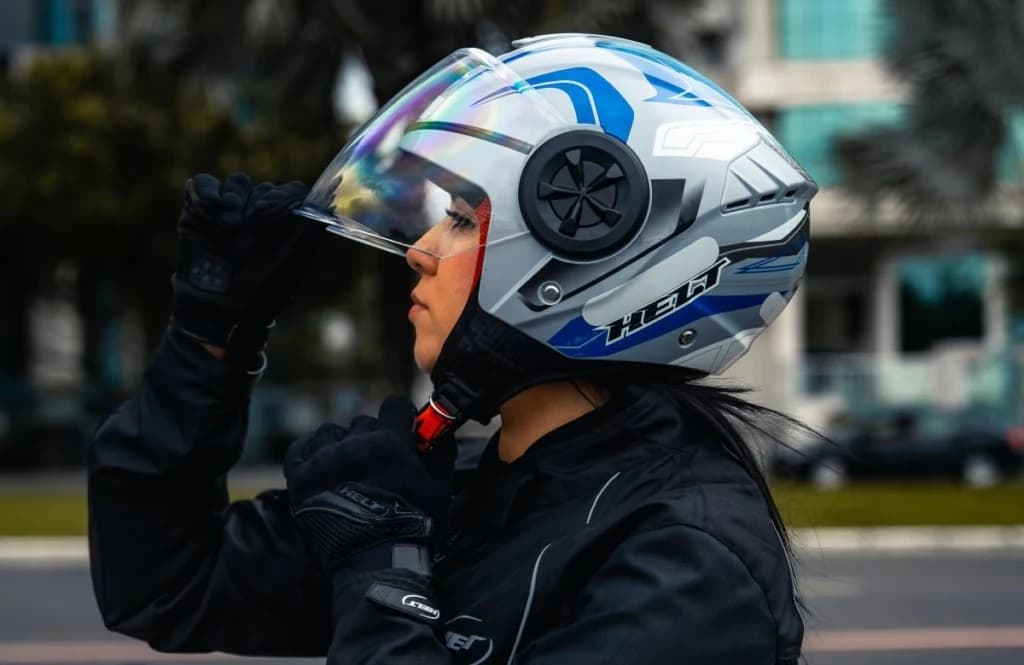 Capacetes Helt Urban e Frontier: Novos Modelos Chegam ao Mercado Brasileiro