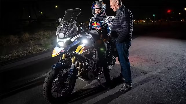 Triumph Tiger 1200 Deve Ganhar Radar Frontal e Piloto Automático Adaptativo para 2027